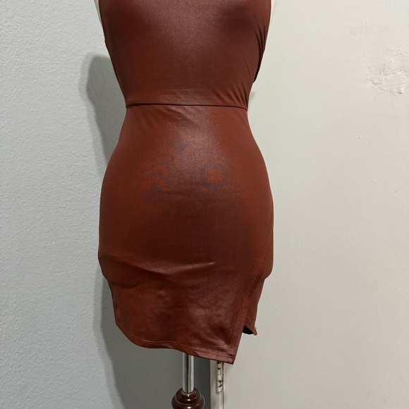 SHEIN Rust Brown Asymmetrical Hem Open Back PU leather Bodycon Party Dress Sz XS - Picture 13 of 15